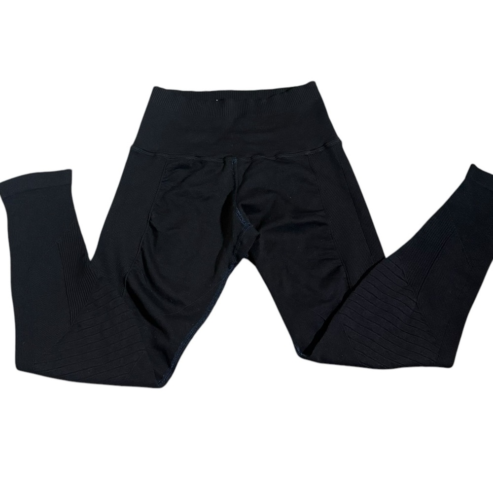 Free People Movement Black Athletic Leggings with Ribbed Texture Womens Size XS - Picture 3 of 9